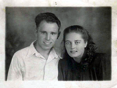 A picture of a young married couple.